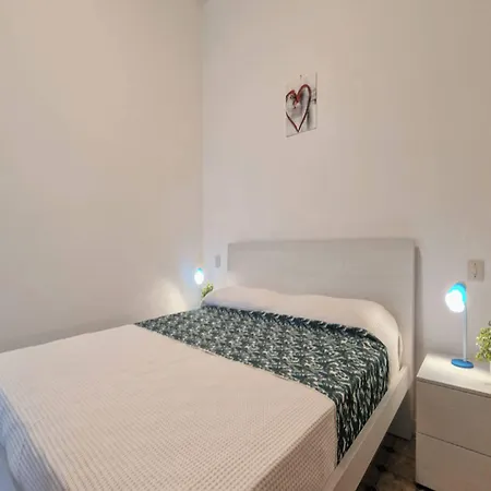 Lovely Flat In A Seafront Building *